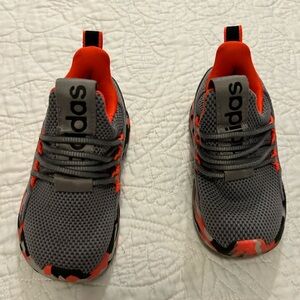 Adidas Kids Sneakers in Gray and Bright Orange